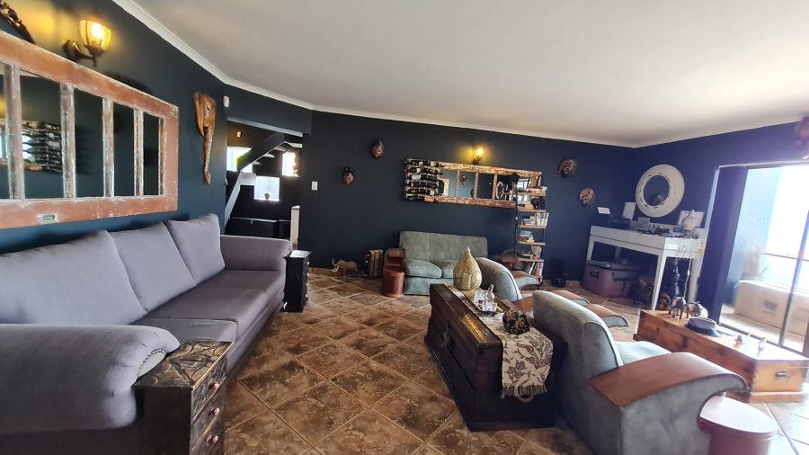 10 Bedroom Property for Sale in Dana Bay Western Cape